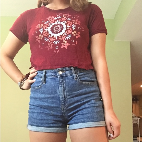 Small Garage crop top - Picture 2 of 4